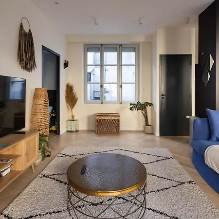 アパート Spacieux Au Coeur D'angers Etage 2 - 6 Personnes アンジェ